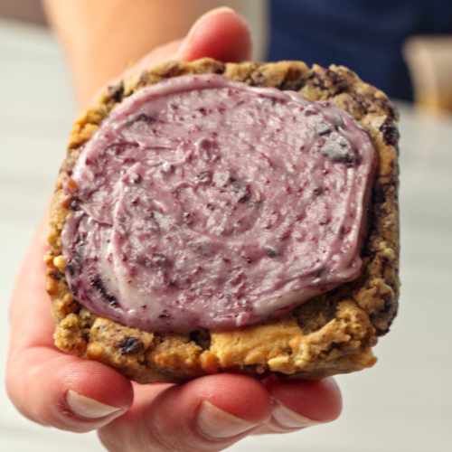 Gestileerde afbeelding van Blueberry Subway Cookie